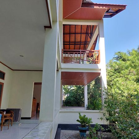 Hotel La Belle Etoile Labuan Bajo Exterior foto