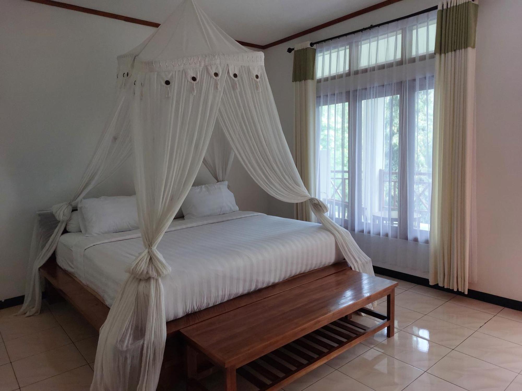 Hotel La Belle Etoile Labuan Bajo Exterior foto